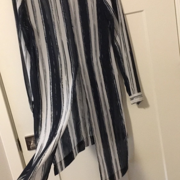 Blouse - Picture 3 of 3